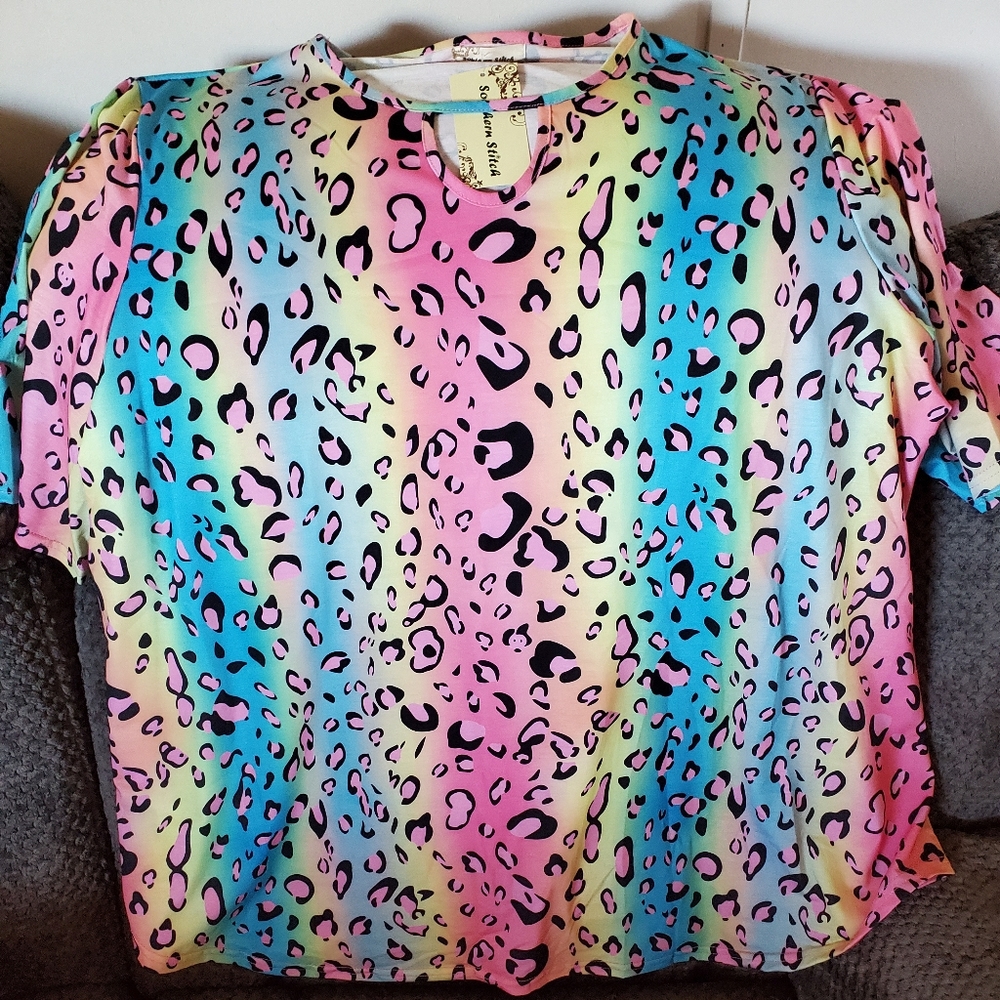 Rainbow Cheetah Keyhole short sleeve shirt 3XL